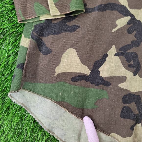 Vintage 80s Woodland Camo Shirt Large 26x33 Baggy Hunting - Picture 8 of 16